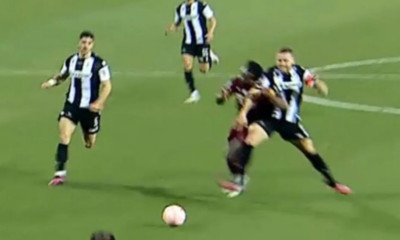 ΑΕΚ | Καραλής: Απάντηση σε Ντέμη και όσους δεν θεωρούν αποβολή τη φάση του Λιβάι