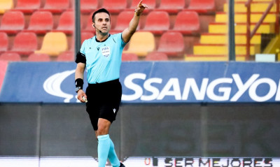 Γνωστός διαιτητής κατηγορείται από τη σύζυγό του για ξυλοδαρμό (photo)