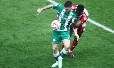 Βαθμολογία Super League: Κερδισμένη η ΑΕΚ απ’ τη «λευκή» ισοπαλία του ντέρμπι