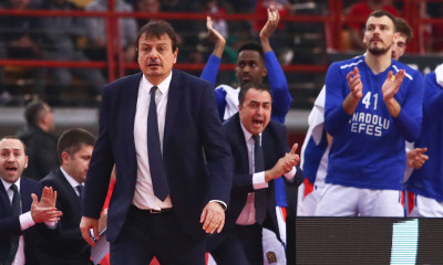 Σύγκρουση τρένων στα Τέμπη: Συλλυπητήρια από Εφές και Φενέρ