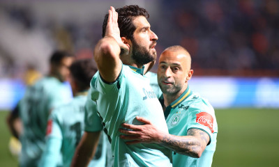 Κύπρος: Πρόκριση στο 97’ για Ομόνοια κόντρα στον ΑΠΟΕΛ – Πέταξαν μπουκάλι σε Ανσαριφάρντ (vid)