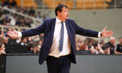 Αταμάν: «Το ματς δεν έπρεπε να γίνει, ήμασταν έτοιμοι να φύγουμε αν αποφασιζόταν αναβολή»