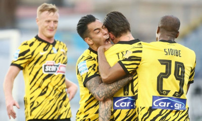 Ατρόμητος - ΑΕΚ 0-1: Νίκησε και τα... δοκάρια και «πέταξε» στην κορυφή (photos)