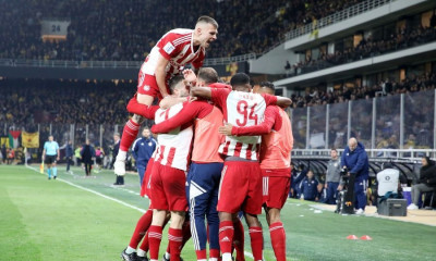 ΑΕΚ - Ολυμπιακός 1-3: Της πήρε το αήττητο στο «σπίτι» της και μπήκε γερά στο κόλπο (videos)