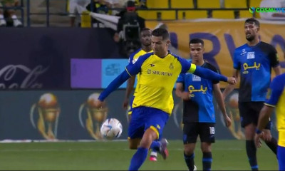 Έξαλλος ο Κριστιάνο Ρονάλντο, πέταξε μακριά τη μπάλα και πήρε κίτρινη (video)