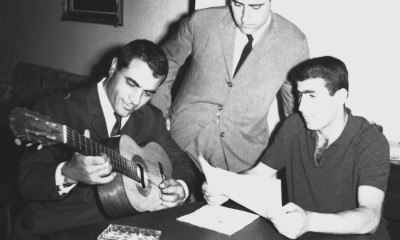 Μίμης Παπαϊωάννου: Όταν ερμήνευσε τον ύμνο της ΑΕΚ με παρότρυνση του Στέλιου Καζαντζίδη (videos)