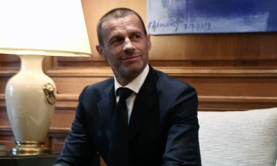 Τσέφεριν: «Να προστατεύσουμε το ποδόσφαιρο απ’ τους… καρχαρίες»