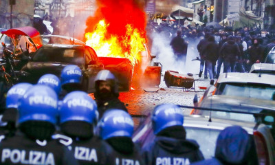 UEFA: Σκέψεις αποβολής της Άιντραχτ για δύο χρόνια λόγω των επεισοδίων στη Νάπολη (videos)