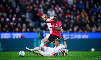 Bundesliga: Ήττα της Μπάγερν στο Λεβερκούζαν, πρώτη η Ντόρτμουντ