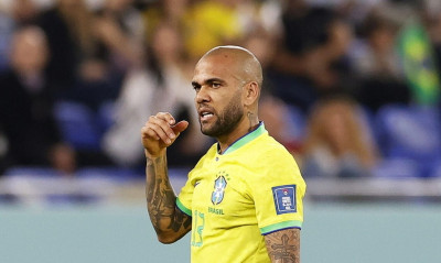 Ντάνι Άλβες: Τα ανταλλάγματα που ζητά ο Βραζιλιάνος στη φυλακή για να μοιράζει αυτόγραφα