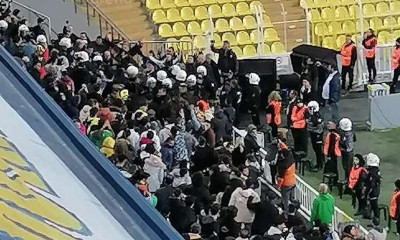 Τουρκία: Απίστευτο «ξύλο» σε φιλικό για τους σεισμόπληκτους (video)