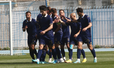 Super League 2: Η Καλλιθέα παρέμεινε στο… κυνήγι της Κηφισιάς, η Καλαμάτα νίκησε την Παναχαϊκή