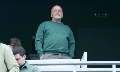 Super League: «Επίθεση» Αλαφούζου σε ΑΕΚ – «Ελέγχει την ΕΠΟ»