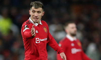 Ξέμεινε με Μαγκουάιρ η Μάντσεστερ Γιουνάιτεντ - Τέλος η σεζόν για Μαρτίνες, πρόβλημα και με Βαράν