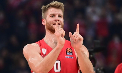 Ολυμπιακός: «Έλληνας» με... fast track διαδικασία ο Τόμας Ουόκαπ