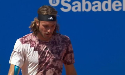 Στέφανος Τσιτσιπάς: Επιβλητική πρόκριση κόντρα στον Σαποβάλοφ - Με Ντε Μινόρ στα προημιτελικά