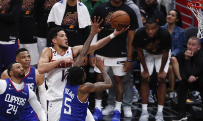 NBA: «Break» Σανς στο Λος Άντζελες, μείωσαν οι Ουόριορς, πάνε για «σκούπα» οι Σίξερς (videos)