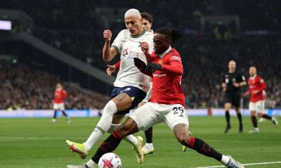 Premier League: Επιστροφή της Τότεναμ, πλεονέκτημα της Μάντσεστερ Γιουνάιτεντ