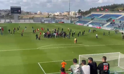 Τρομερό ξύλο σε ματς πρωταθλήματος Κ20 - Άγρια επεισόδια μεταξύ παικτών και προπονητών (video)