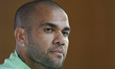 Απολογία Ντάνι Άλβες: «Τη ρώτησα δύο φορές αν της άρεσε και είπε ναι»