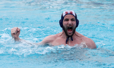 Πόλο: «Αγκαλιά» με το 11ο σερί πρωτάθλημα ο Ολυμπιακός – Έκανε το 2-0 κόντρα στη Βουλιαγμένη