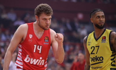 Euroleague: Κατέκτησε το βραβείο «Αλφόνσο Φορντ» ο Βεζένκοφ (video)