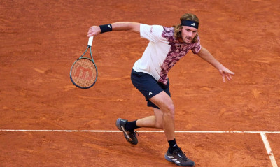 Στέφανος Τσιτσιπάς: «Καθάρισε» γρήγορα και προκρίθηκε