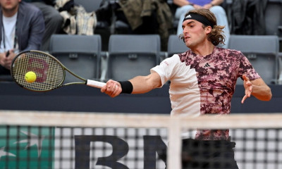 Στέφανος Τσιτσιπάς: Πέρασε Σόνεγκο, προκρίθηκε στους «16» | Παίζει πάλι το βράδυ (videos)