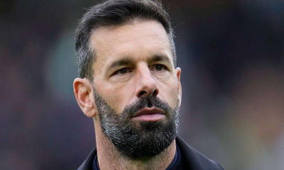 PSV: Παραιτήθηκε ο Φαν Νίστελροϊ