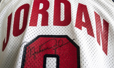 Φανέλα του Μάικλ Τζόρνταν πουλήθηκε πάνω από 3 εκατομμύρια δολάρια!