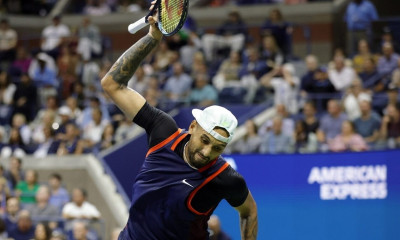 Νικ Κύργιος: Άγριο ξέσπασμα στα social media | Έκαψε τη φανέλα των Σέλτικς μετά τον αποκλεισμό (vid)