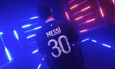 Η Παρί Σεν Ζερμέν παρουσίασε τη νέα φανέλα της με... Μέσι και Νεϊμάρ (video)