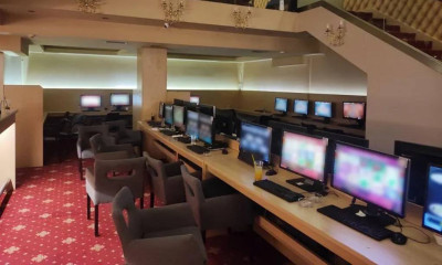 Νέο χτύπημα από την ΕΛ.ΑΣ. στον παράνομο τζόγο - Είκοσι συλλήψεις σε κατάστημα στην Καλλιθέα