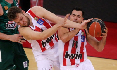 Παναθηναϊκός - Ολυμπιακός: Νοκ άουτ από το ντέρμπι του ΟΑΚΑ ο Κώστας Σλούκας