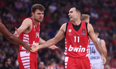 Ολυμπιακός - Παναθηναϊκός: Επέστρεψε ο Σλούκας - Τα δεδομένα για Βεζένκοφ