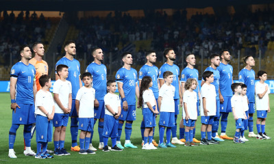 Ελλάδα – Ιρλανδία: Ανατριχίλα στον εθνικό ύμνο – Ενός λεπτού σιγή για τα θύματα στην Πύλο