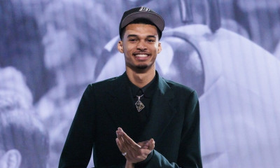 NBA: Παράνοια για τον Βίκτορ Ουεμπανιάμα στο Τέξας - Αποθεωτική υποδοχή στο νέο αστέρι των Σπερς