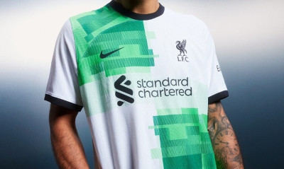 Πράσινη και λευκή η δεύτερη εμφάνιση της Λίβερπουλ