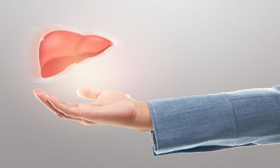 Ηπατική ανεπάρκεια: Με ποια συμπτώματα εκδηλώνεται