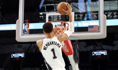 ΝΒΑ: Ντεμπούτο με ρεσιτάλ αστοχίας από τον Γουενμπανιαμά