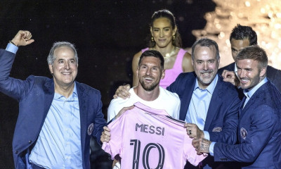 Λιονέλ Μέσι: Σείστηκε το Μαϊάμι από την παρουσίασή του - Τον υποδέχθηκε ο Μπέκαμ (photos+videos)