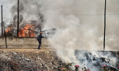 Δραματική έκκληση του Αντιδημάρχου Μεγαρέων: Χωρίς εναέρια, θα καούν τα Μέγαρα