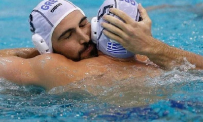 Παγκόσμιο Υγρού Στίβου: Ελλαδάρα στα ημιτελικά μετά από ματσάρα με Μαυροβούνιο (Videos)