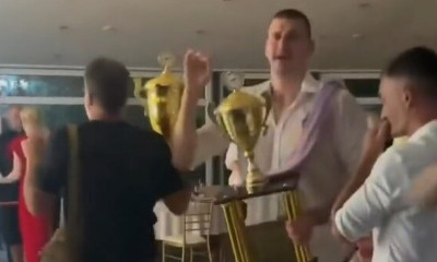 Ο Γιόκιτς είναι… αλλιώς: «Τρελό» πανηγύρι για τις ιπποδρομίες