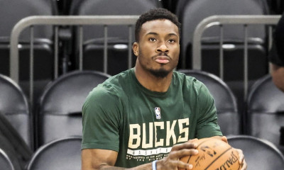 Θανάσης Αντετοκούνμπο: Ανανέωσε με Μπακς - Παραμένει μαζί με τον Γιάννη