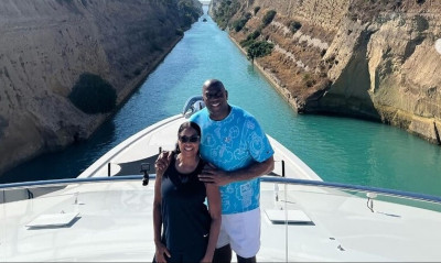 Πέρασε τη διώρυγα της Κορίνθου ο Μάτζικ Τζόνσον