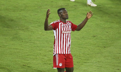 Ολυμπιακός: Άγριο ξέσπασμα Καμαρά στα social media | Η τρομερή κόντρα με τον προπονητή του