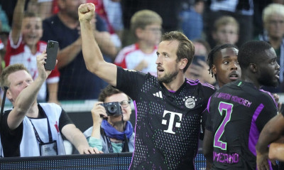 Champions League: Ντέρμπι Μπάγερν - Γιουνάιτεντ στο Μόναχο | Το τηλεοπτικό πρόγραμμα