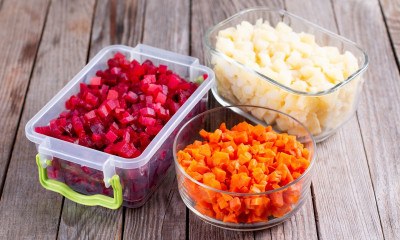 Τα σημάδια ότι πρέπει να πετάξετε ένα πλαστικό τάπερ