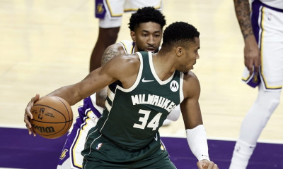 NBA: Επιστροφή Γιάννη Αντετοκούνμπο μετά από 172 μέρες και ντεμπούτο για Λίλαρντ